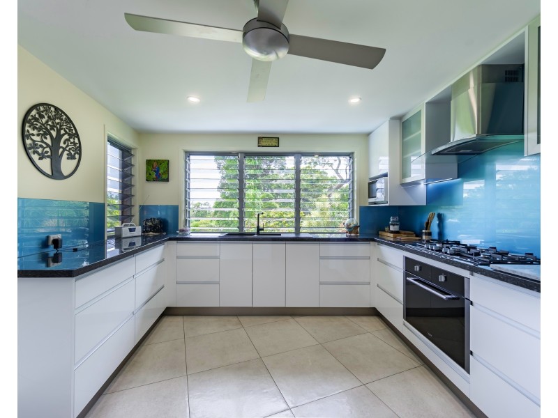 85 Reynolds Rd, Oak Beach QLD 4877