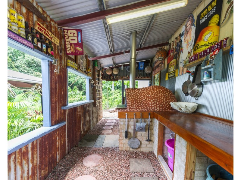 85 Reynolds Rd, Oak Beach QLD 4877