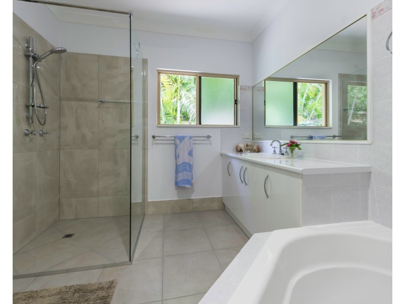 85 Reynolds Rd, Oak Beach QLD 4877