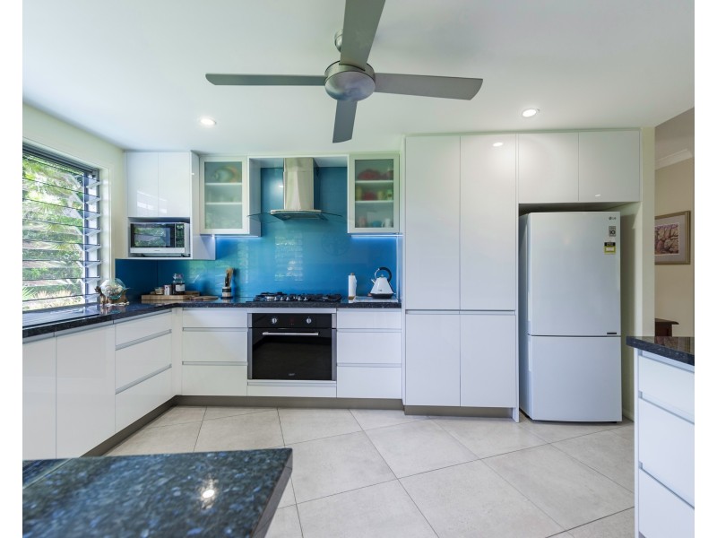 85 Reynolds Rd, Oak Beach QLD 4877