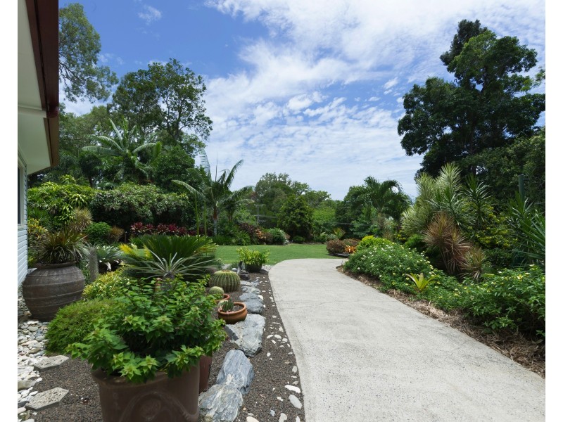 85 Reynolds Rd, Oak Beach QLD 4877