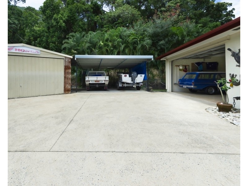85 Reynolds Rd, Oak Beach QLD 4877