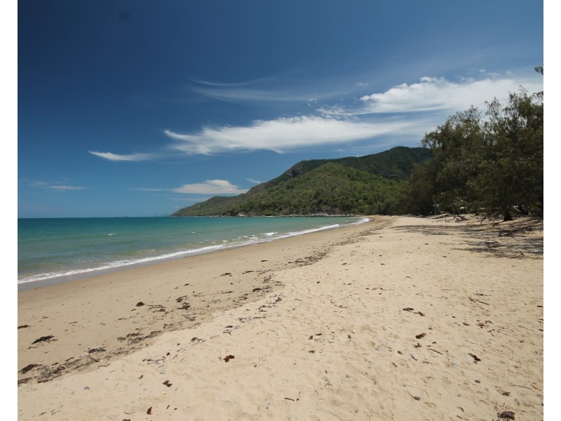 85 Reynolds Rd, Oak Beach QLD 4877