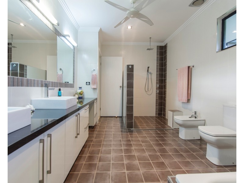 83 Mitre Street, Port Douglas QLD 4877