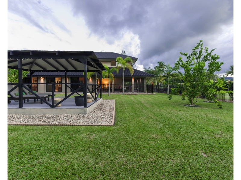 83 Mitre Street, Port Douglas QLD 4877