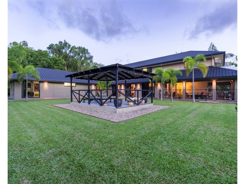83 Mitre Street, Port Douglas QLD 4877