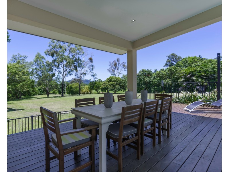26-28 Coral Sea Drive, Mossman QLD 4873