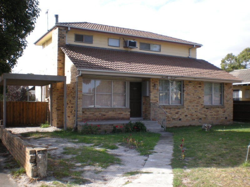 10 Stringybark Crescent, Frankston North VIC 3200