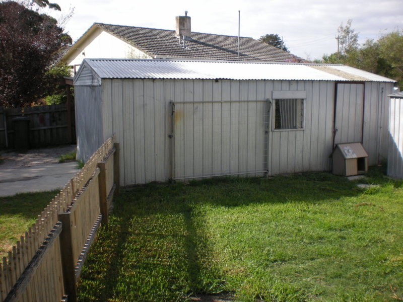 10 Stringybark Crescent, Frankston North VIC 3200