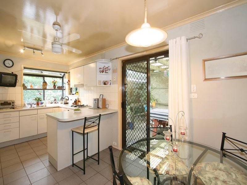 2 Owen Close, Frankston VIC 3199