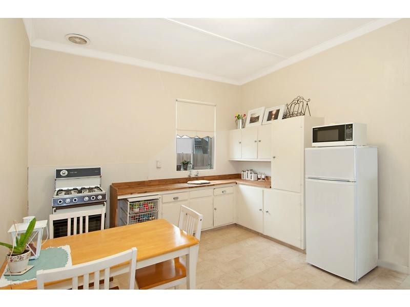 17 Burns Street, Frankston VIC 3199