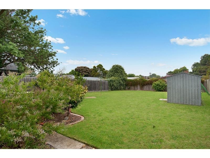 17 Burns Street, Frankston VIC 3199