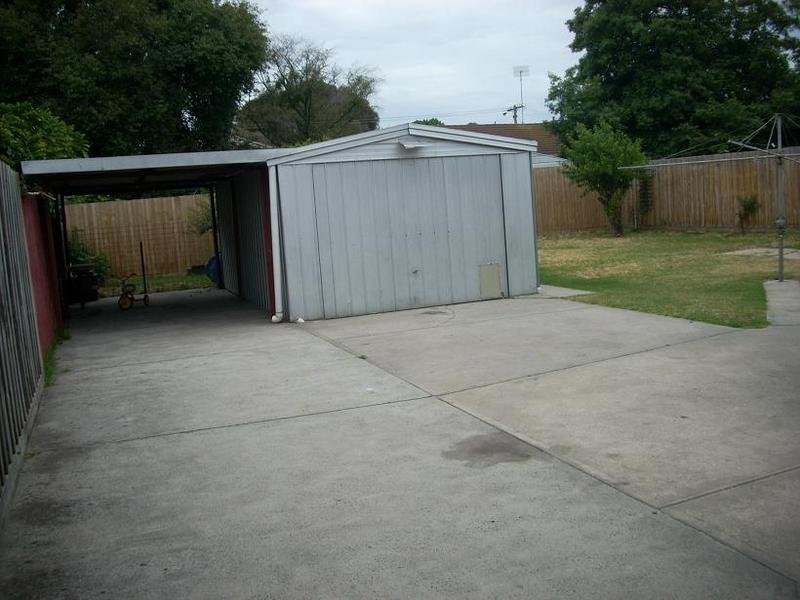 261 Frankston Dandenong Road, Frankston North VIC 3200