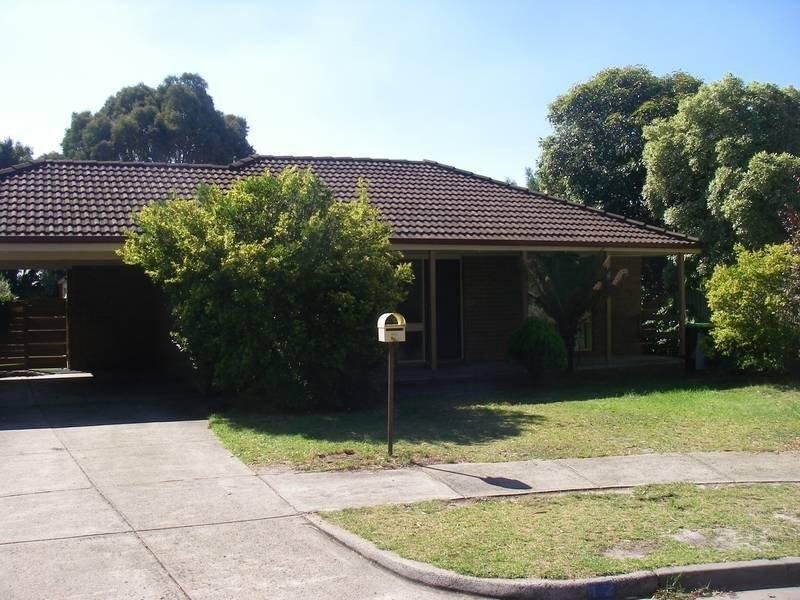 12 Guildford Close, Frankston VIC 3199