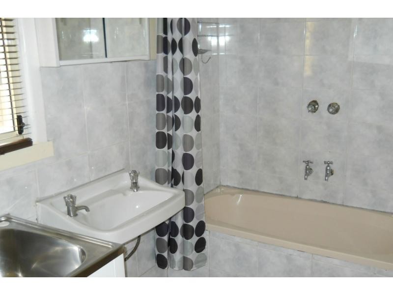 10B Wave Street, Frankston VIC 3199