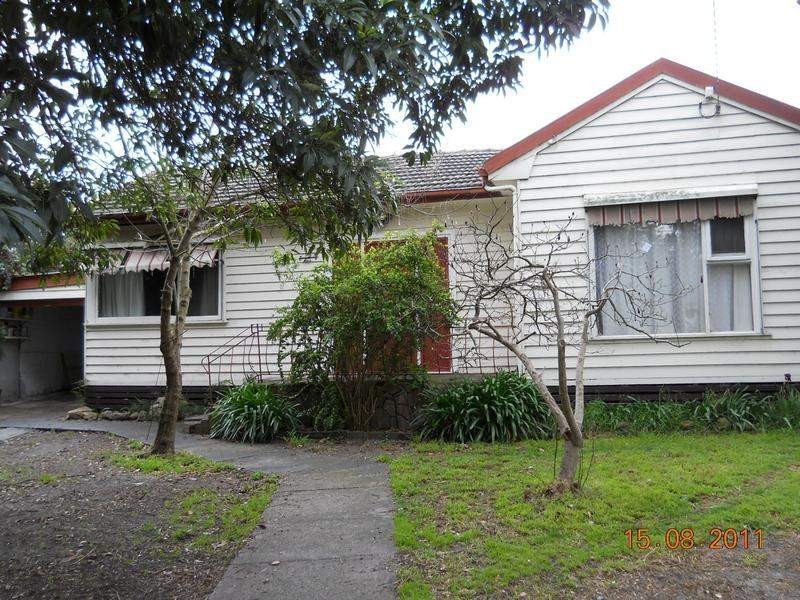 2 Gordon Avenue, Frankston VIC 3199