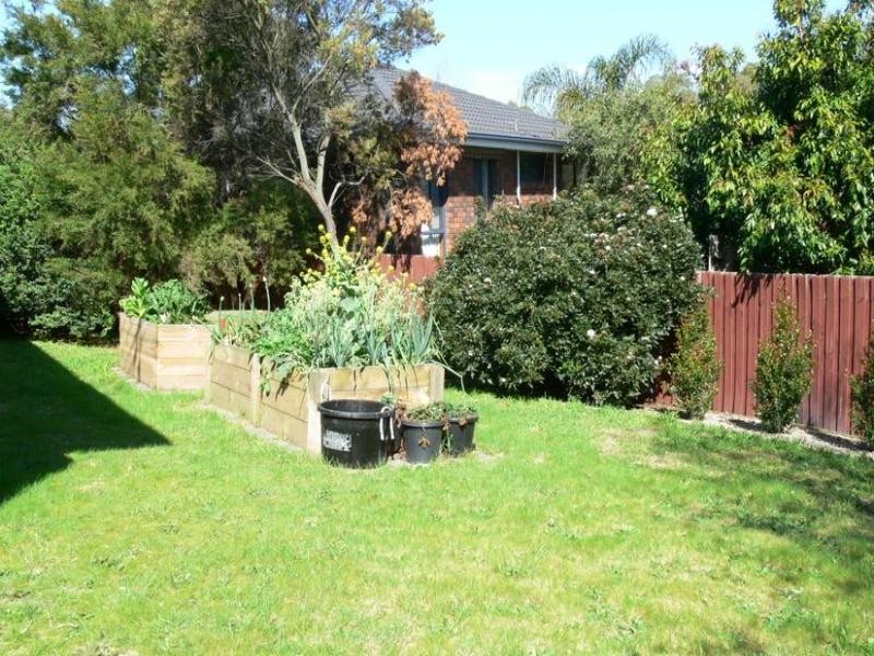 2 Yarrabee Court, Frankston VIC 3199