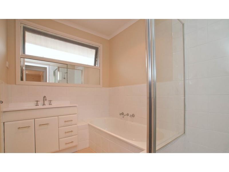 20 Naranga Crescent, Frankston VIC 3199