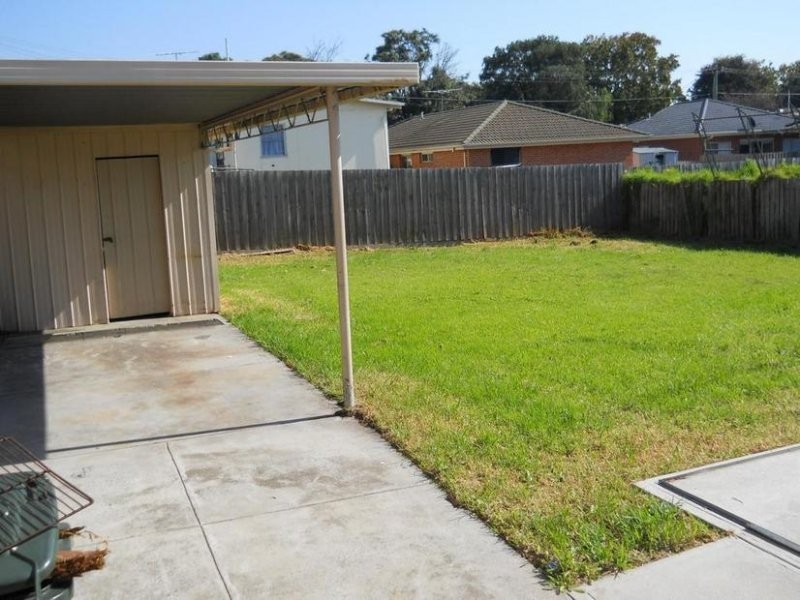 22 Lehmann Crescent, Frankston North VIC 3200