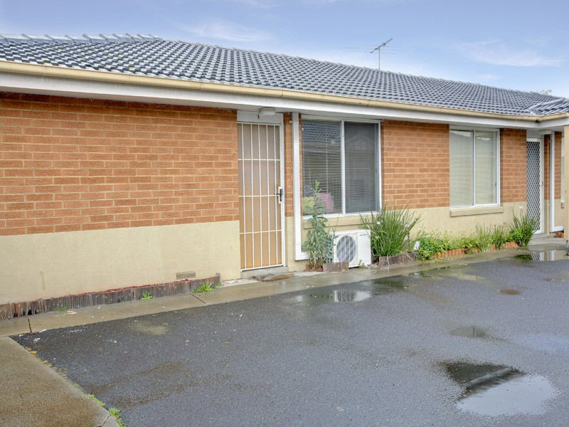 1/27 McMahons Road, Frankston VIC 3199