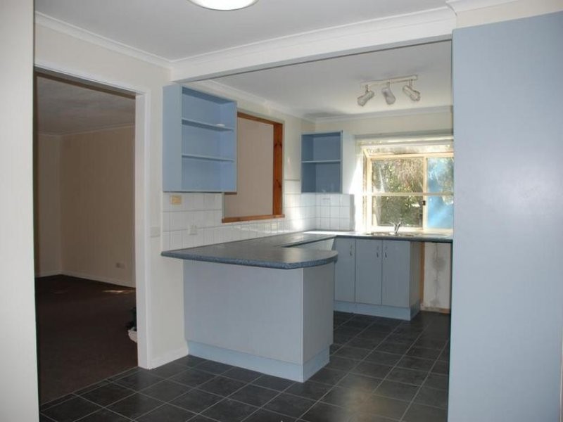 2 Quamby Avenue, Frankston VIC 3199