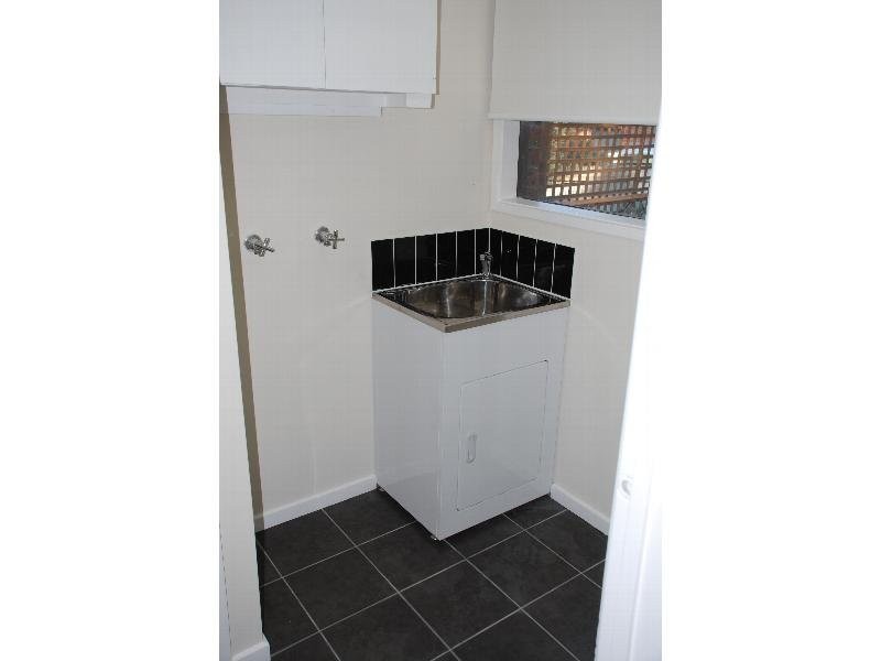 2 Quamby Avenue, Frankston VIC 3199