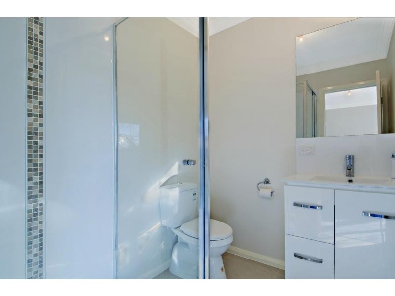 15 Omaroo Road, Frankston VIC 3199