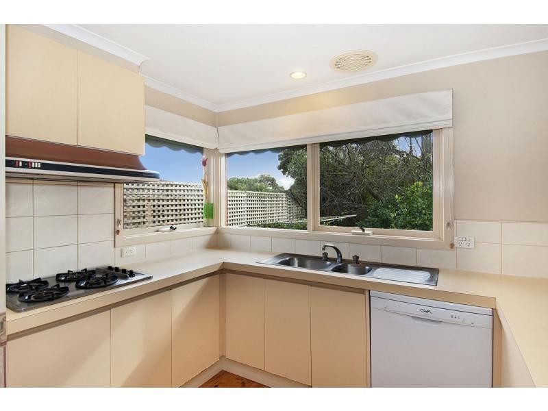 20 Jinchilla Avenue, Frankston South VIC 3199