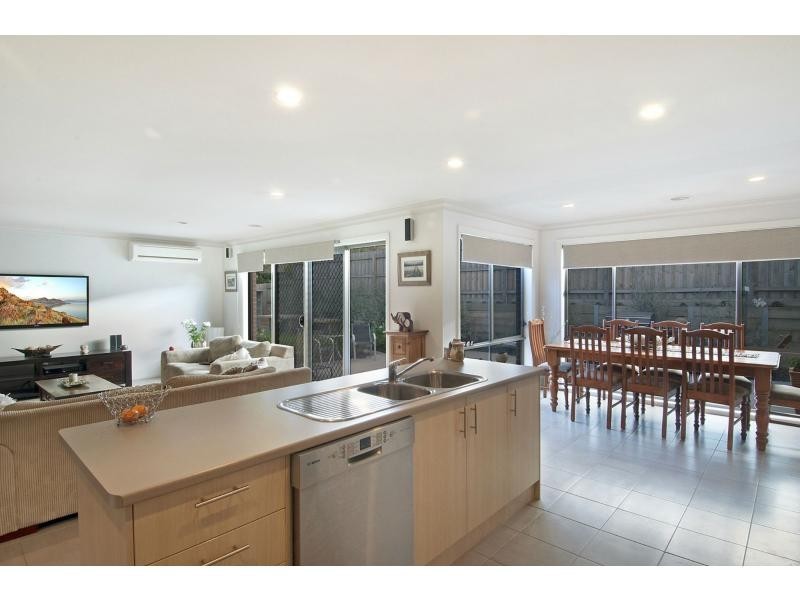 38 Francis Crescent, Langwarrin VIC 3910