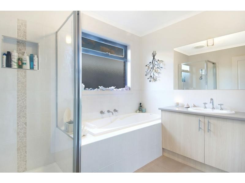 38 Francis Crescent, Langwarrin VIC 3910