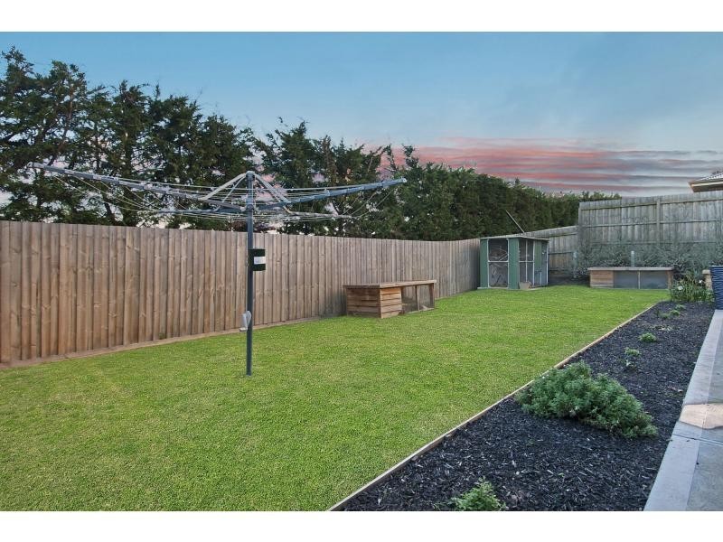 38 Francis Crescent, Langwarrin VIC 3910