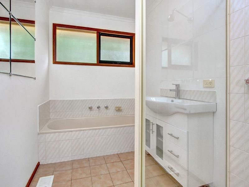 2/12 Neville Avenue, Seaford VIC 3198