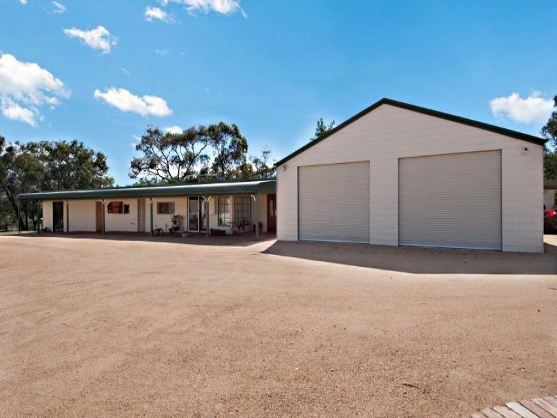105 Weeroona Road, Langwarrin South VIC 3911