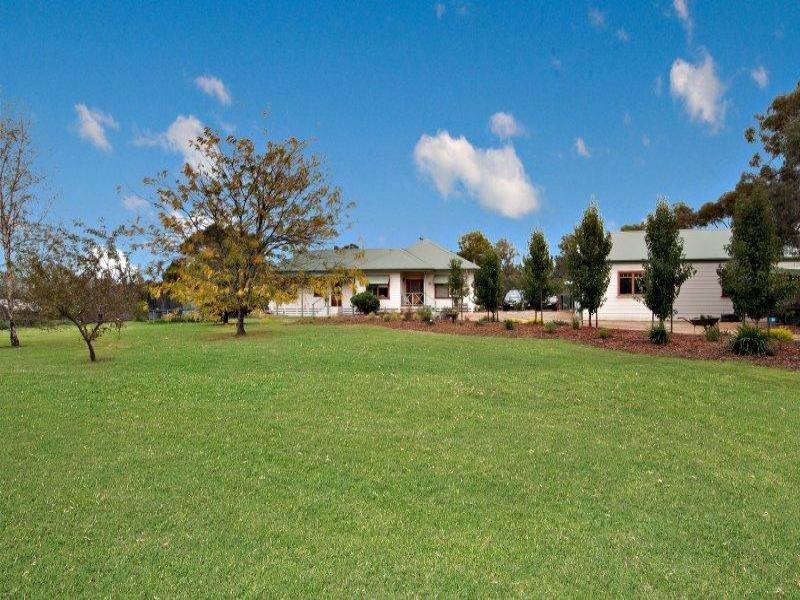 105 Weeroona Road, Langwarrin South VIC 3911