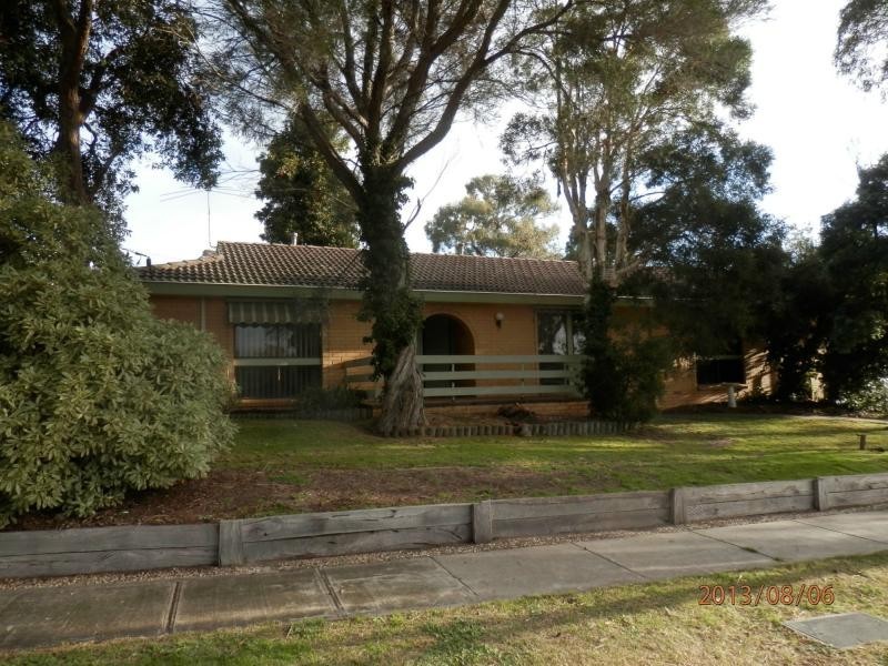 5 Caprice Court, Frankston VIC 3199