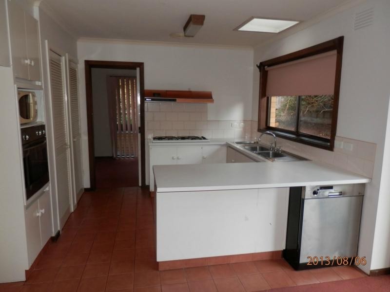 5 Caprice Court, Frankston VIC 3199