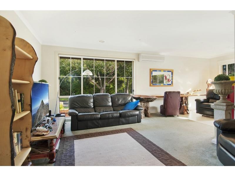 2/17 Kananook Avenue, Seaford VIC 3198