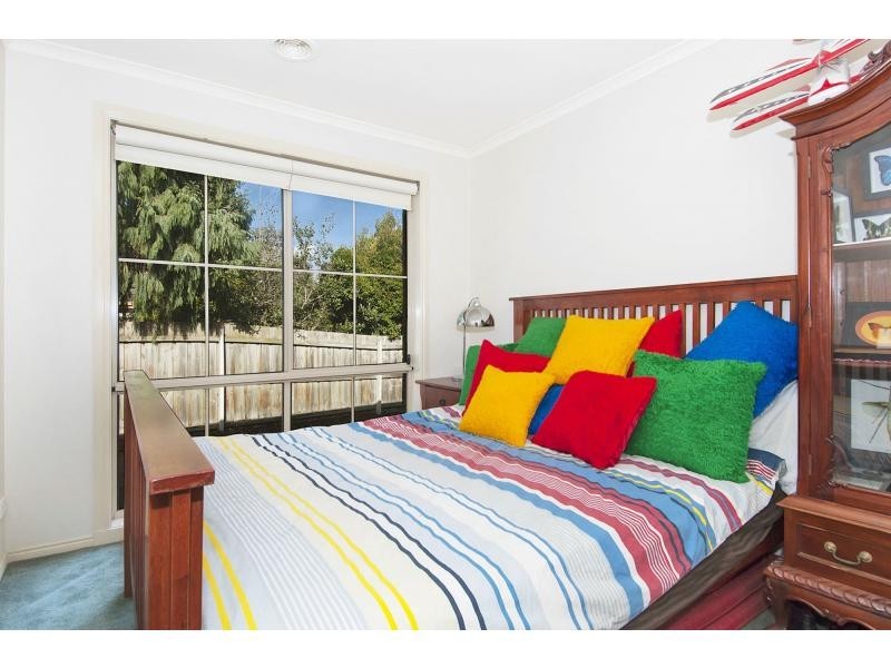 2/17 Kananook Avenue, Seaford VIC 3198