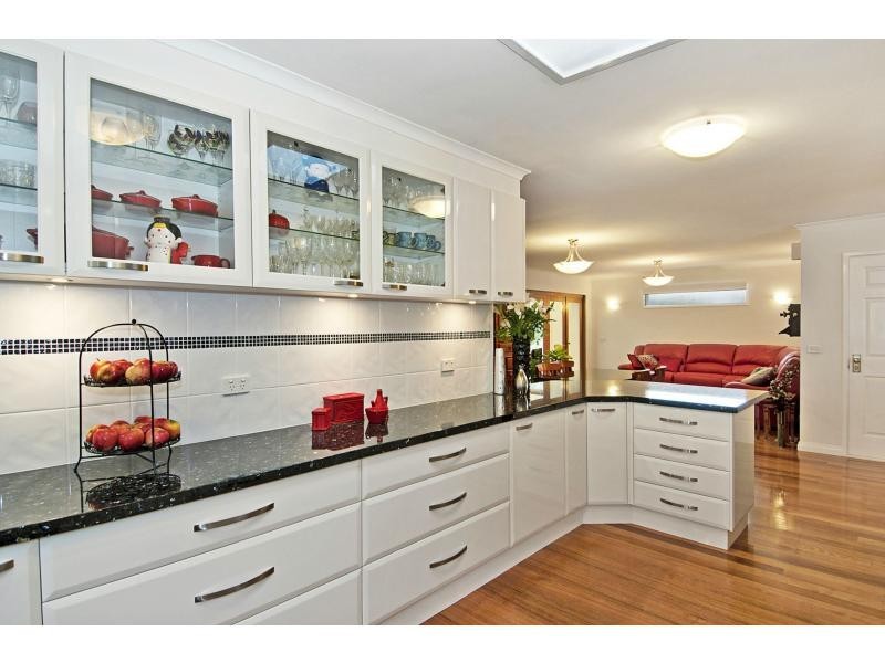 20 Wimbledon Avenue, Mount Eliza VIC 3930