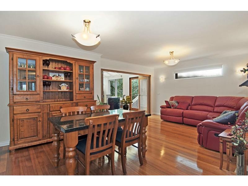 20 Wimbledon Avenue, Mount Eliza VIC 3930