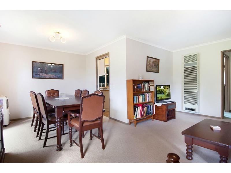 34 Parkside Crescent, Mornington VIC 3931