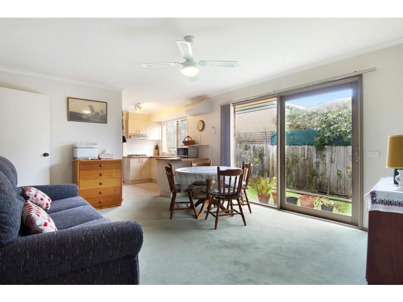 34 Parkside Crescent, Mornington VIC 3931