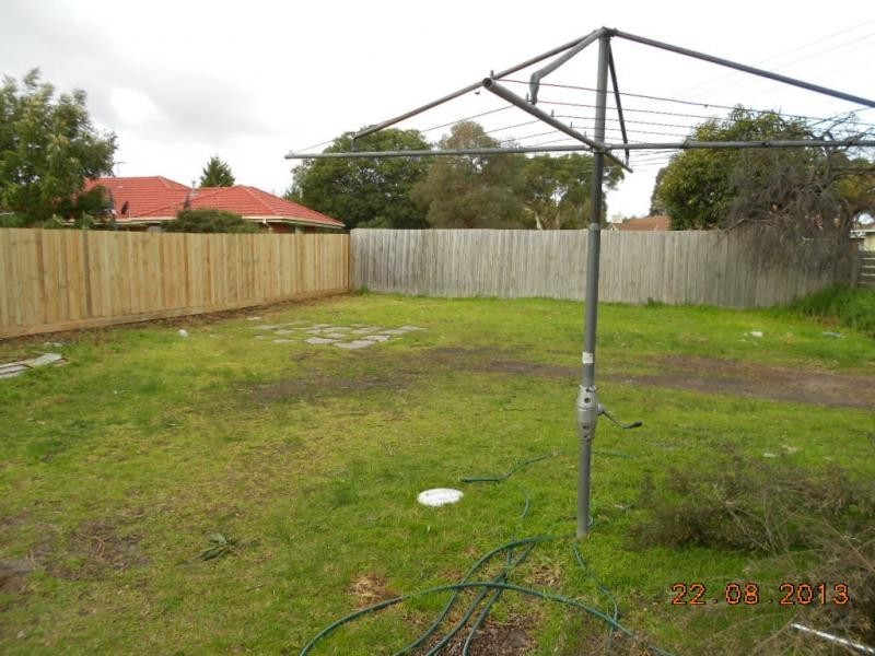 245 Frankston Dandenong Road, Frankston North VIC 3200