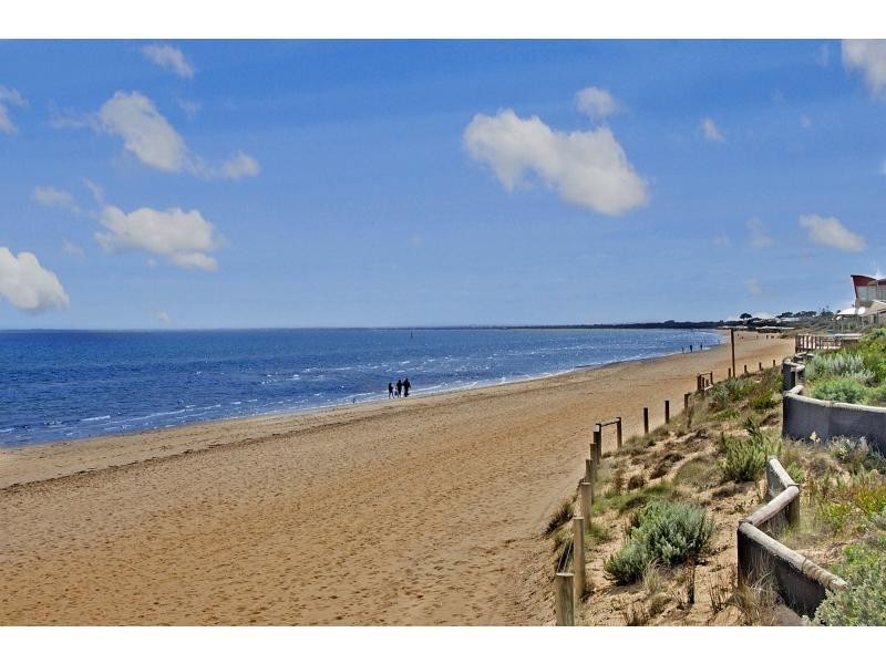 11 Fitzroy Avenue, Frankston VIC 3199