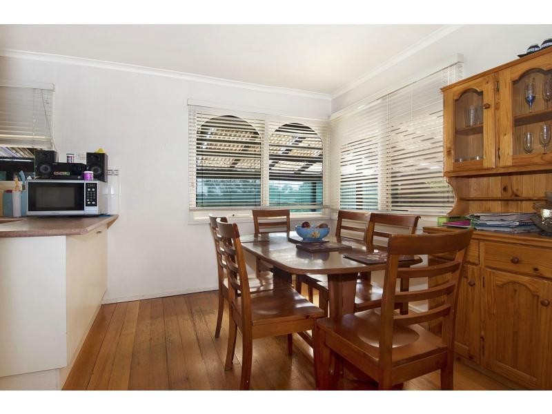 27 Wolsley Avenue, Frankston VIC 3199