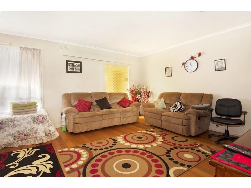 27 Wolsley Avenue, Frankston VIC 3199