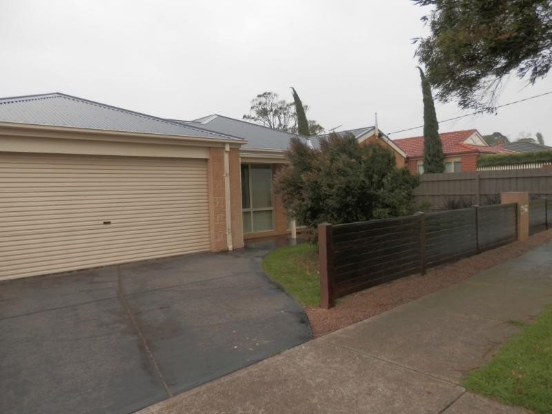 55 Guelph Street, Somerville VIC 3912