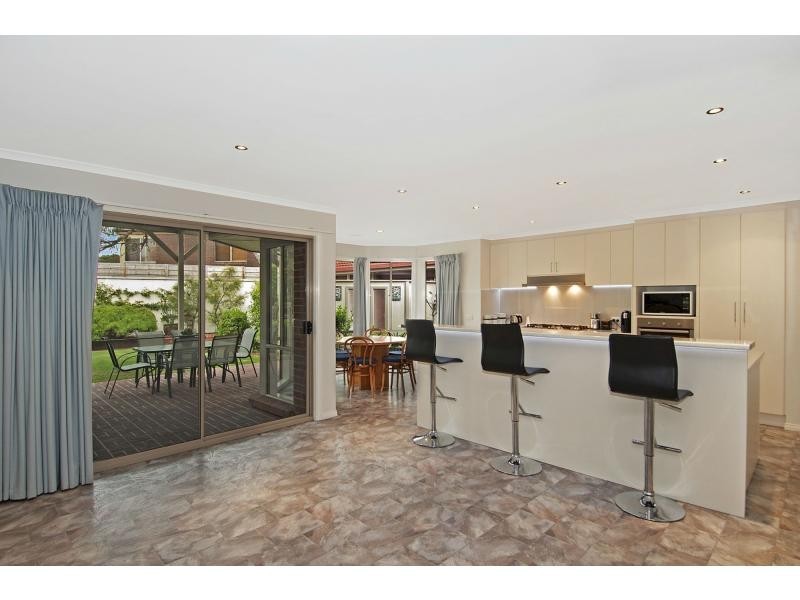 11 Buckingham Place, Frankston South VIC 3199