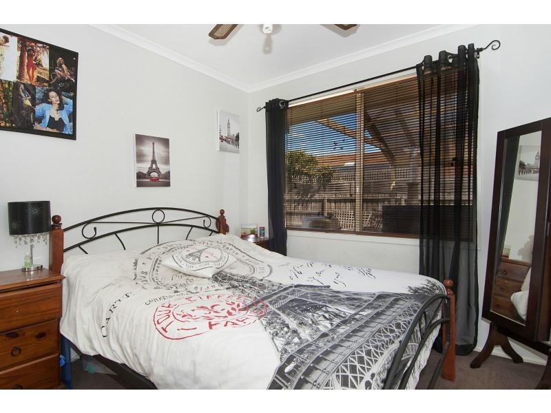 34 Arlene Drive, Skye VIC 3977