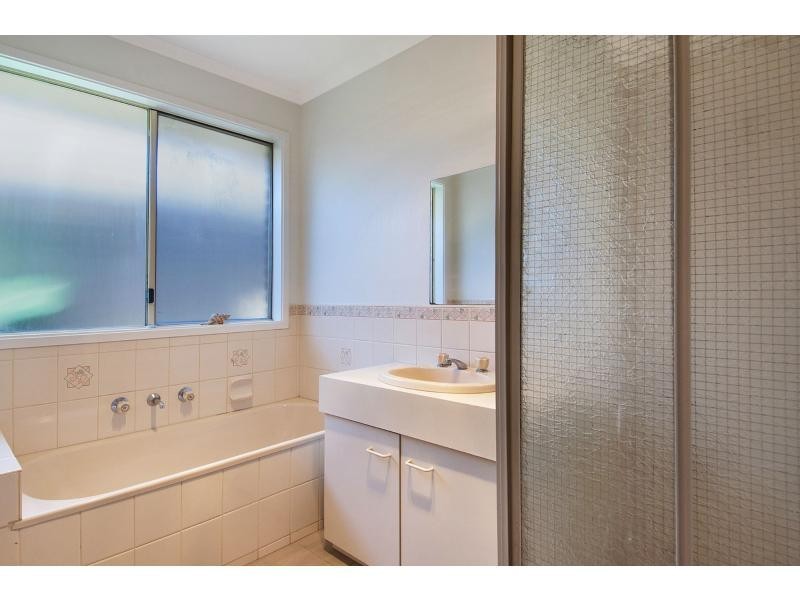 34 Arlene Drive, Skye VIC 3977